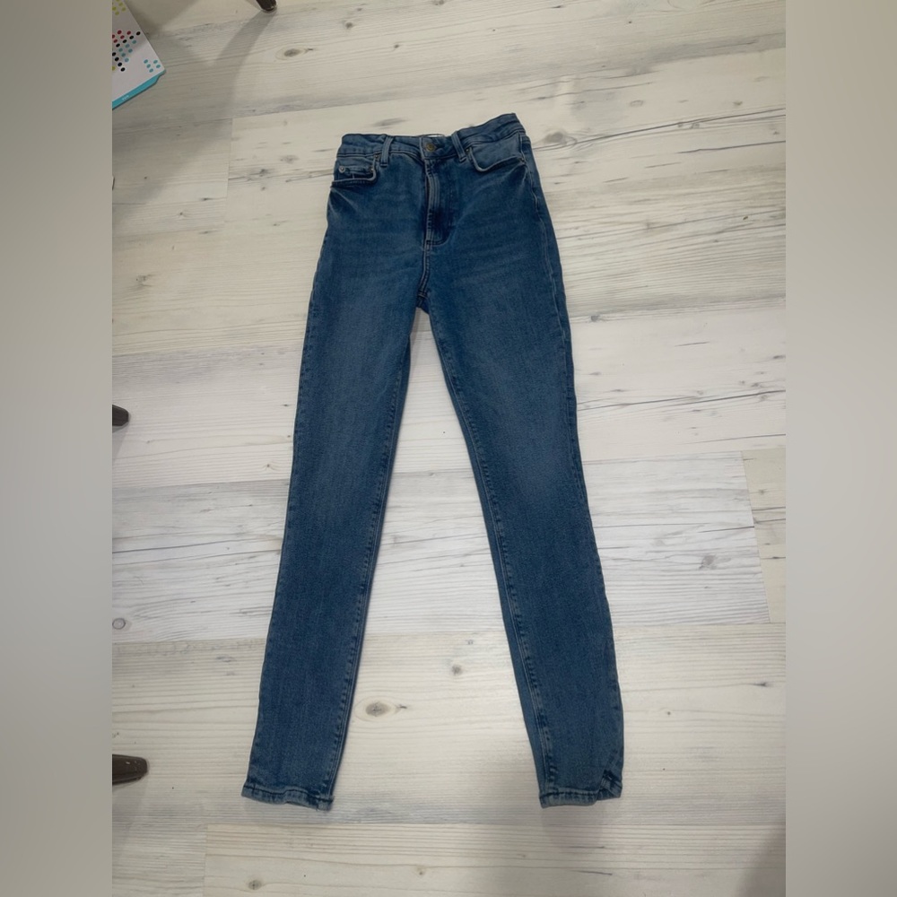 Zara Jeans